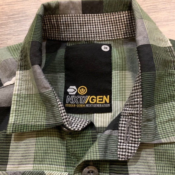 4/$20 Green Dino Shirt - Picture 3 of 5